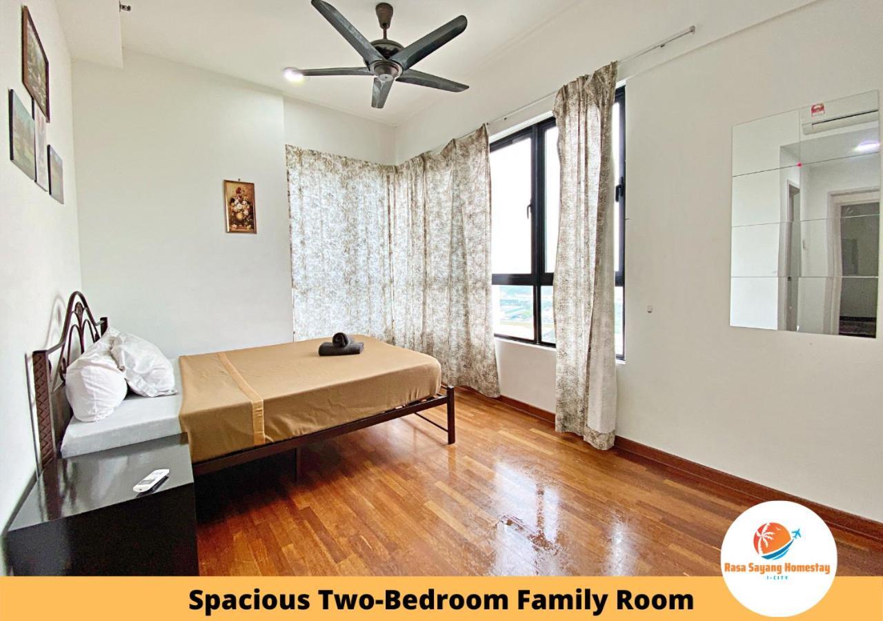 Rasa Sayang Homestay @ I-Soho, I-City Шах-Алам Номер фото